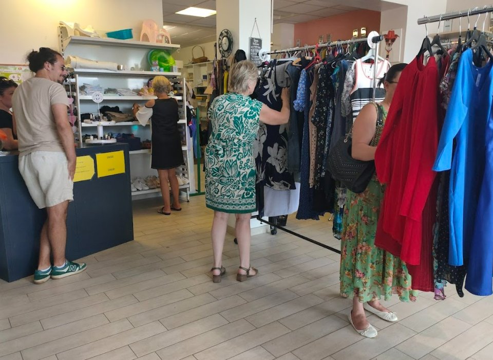 Boutique solidaire du Secours Catholique Boutique solidaire du Secours Catholique